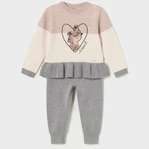 conjunto de niña color gris con café claro
