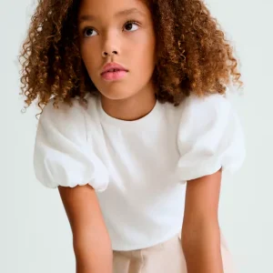 Camiseta canalé mangas abullonadas color crudo