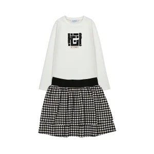conjunto camiseta manga larga y falda a cuadros